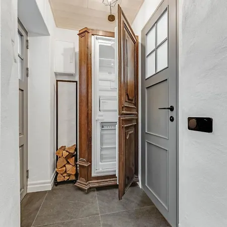 Cozy Nest In The Old Town Apartment Tallinn Exterior photo